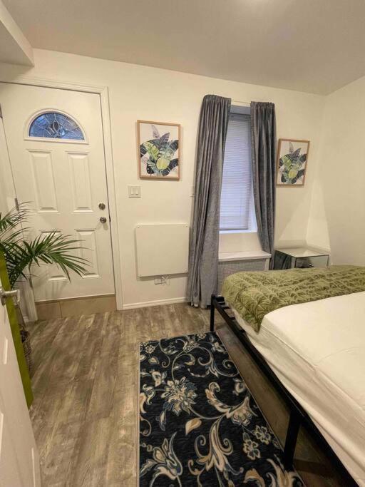 Modern Rental Brooklyn'S Hidden Gem New York Extérieur photo