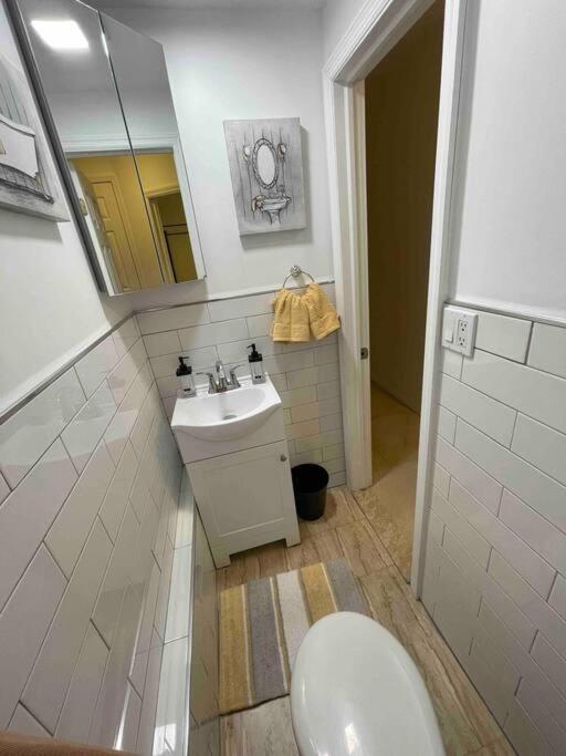 Modern Rental Brooklyn'S Hidden Gem New York Extérieur photo