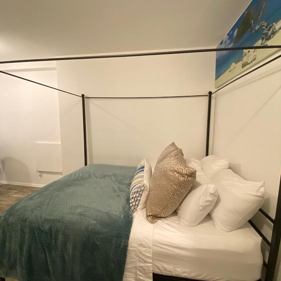 Modern Rental Brooklyn'S Hidden Gem New York Extérieur photo